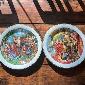 Royal Doulton decorative set of spellbinder plates.